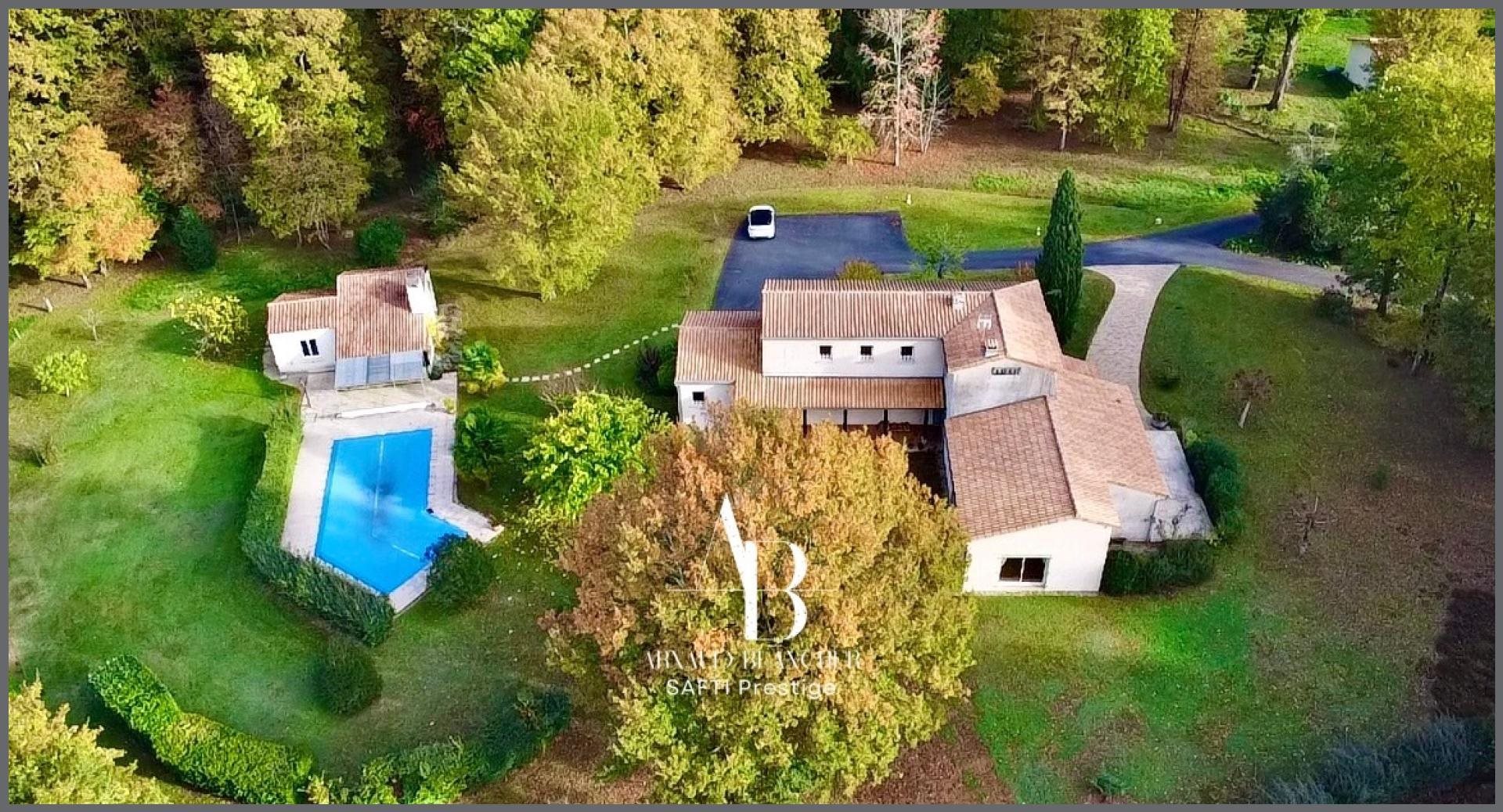Maison à vendre, 288m², Angoulême