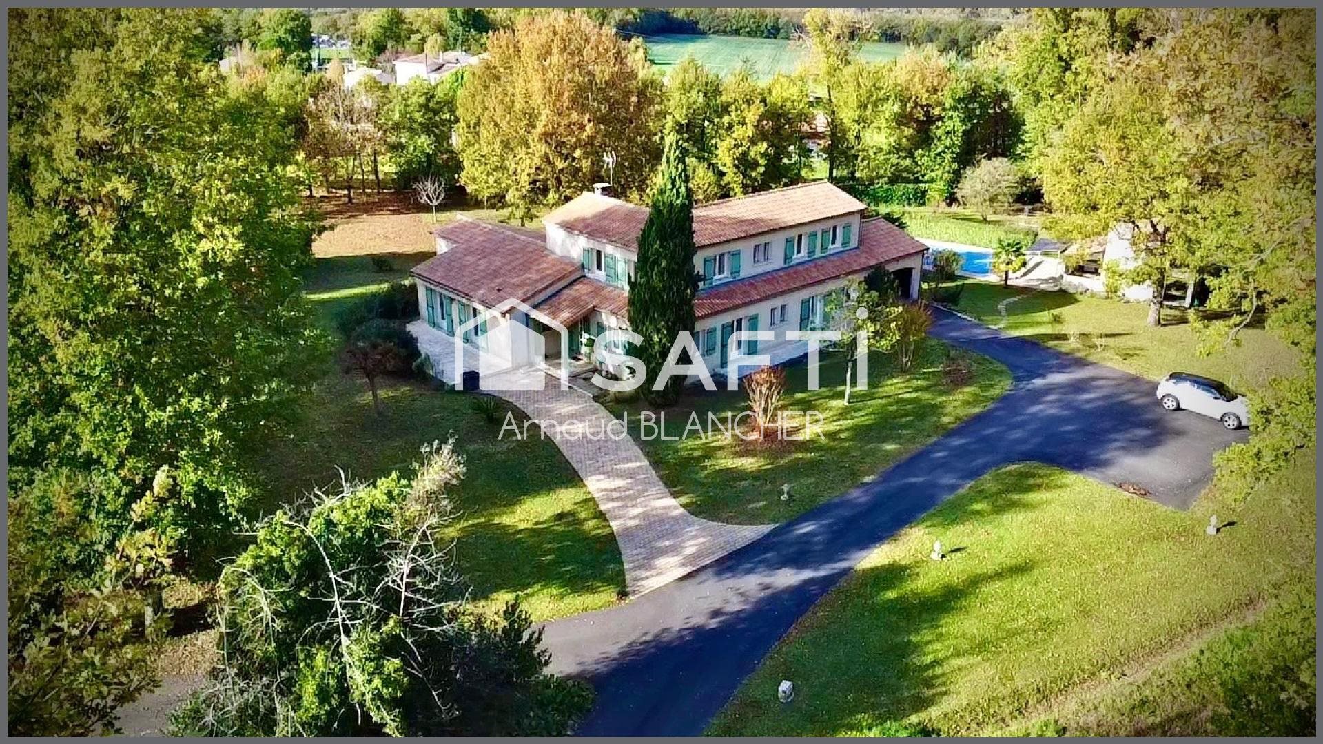 Maison à vendre, 288m², Angoulême