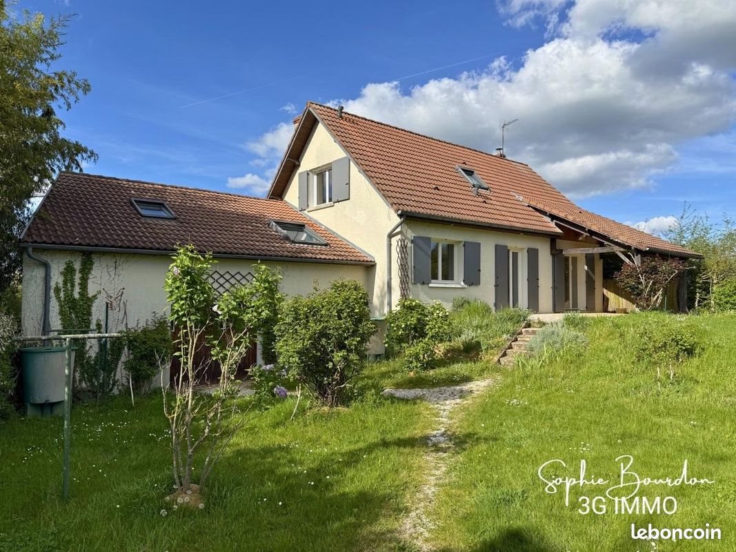 Maison à vendre, 135m², Charbuy