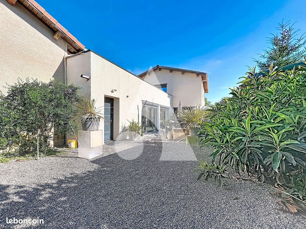 Maison à vendre, 220m², Virigneux
