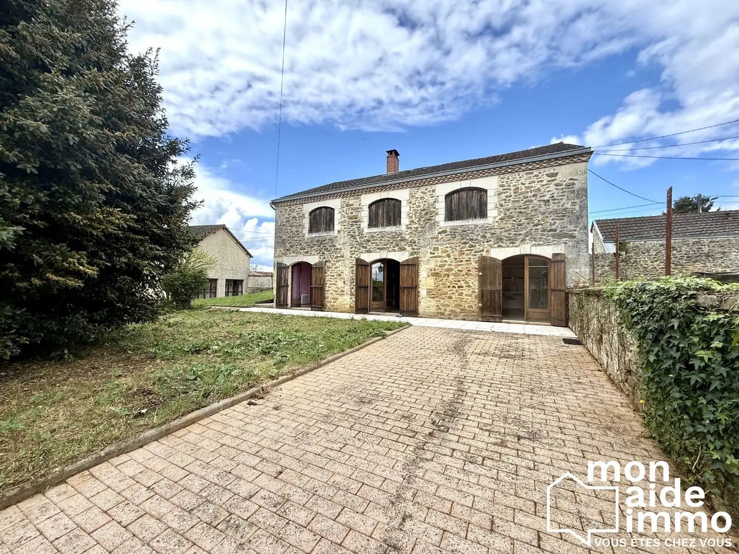 Maison à vendre, 355m², Nantheuil