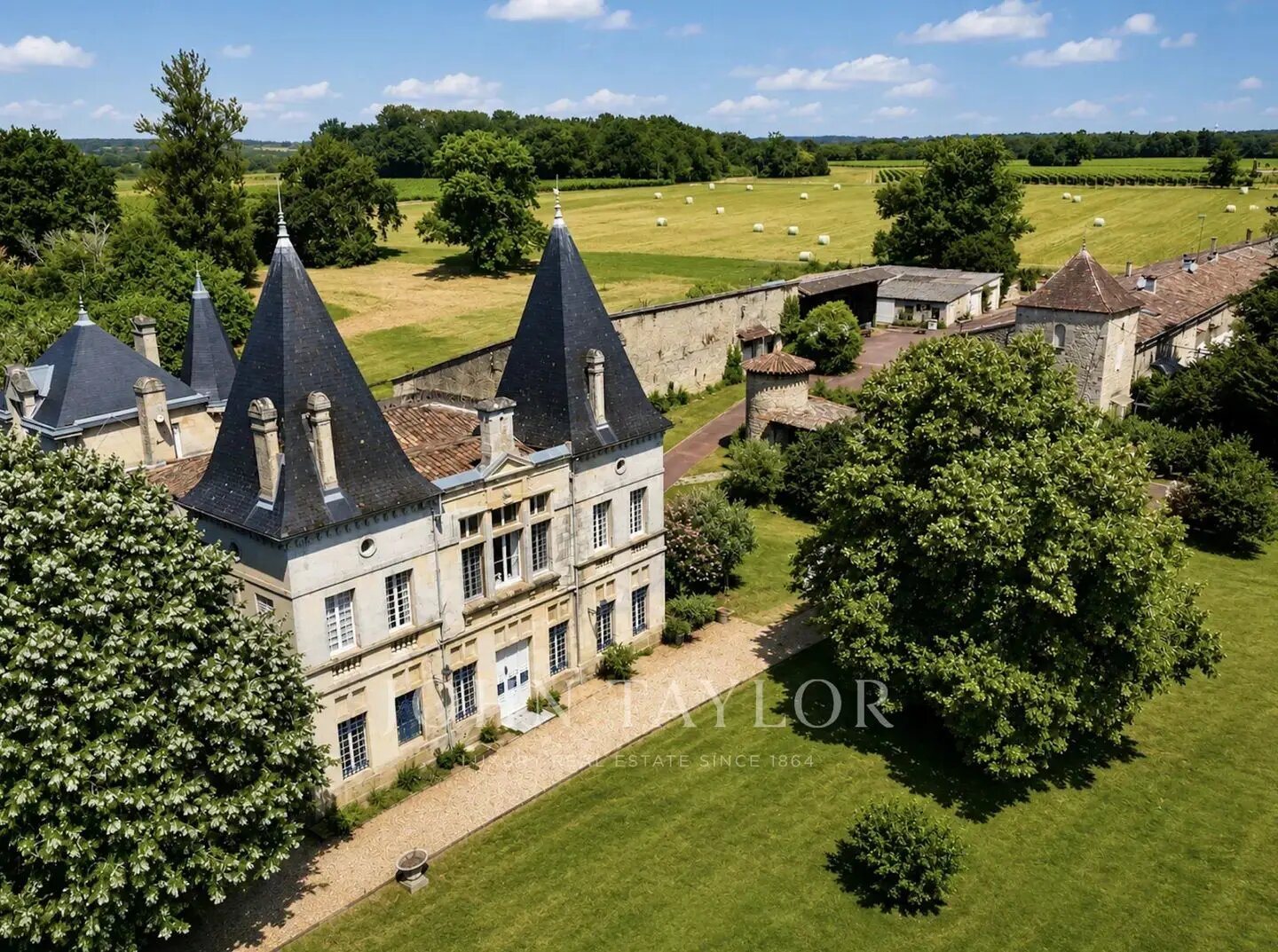 Maison à vendre, 900m², Créon