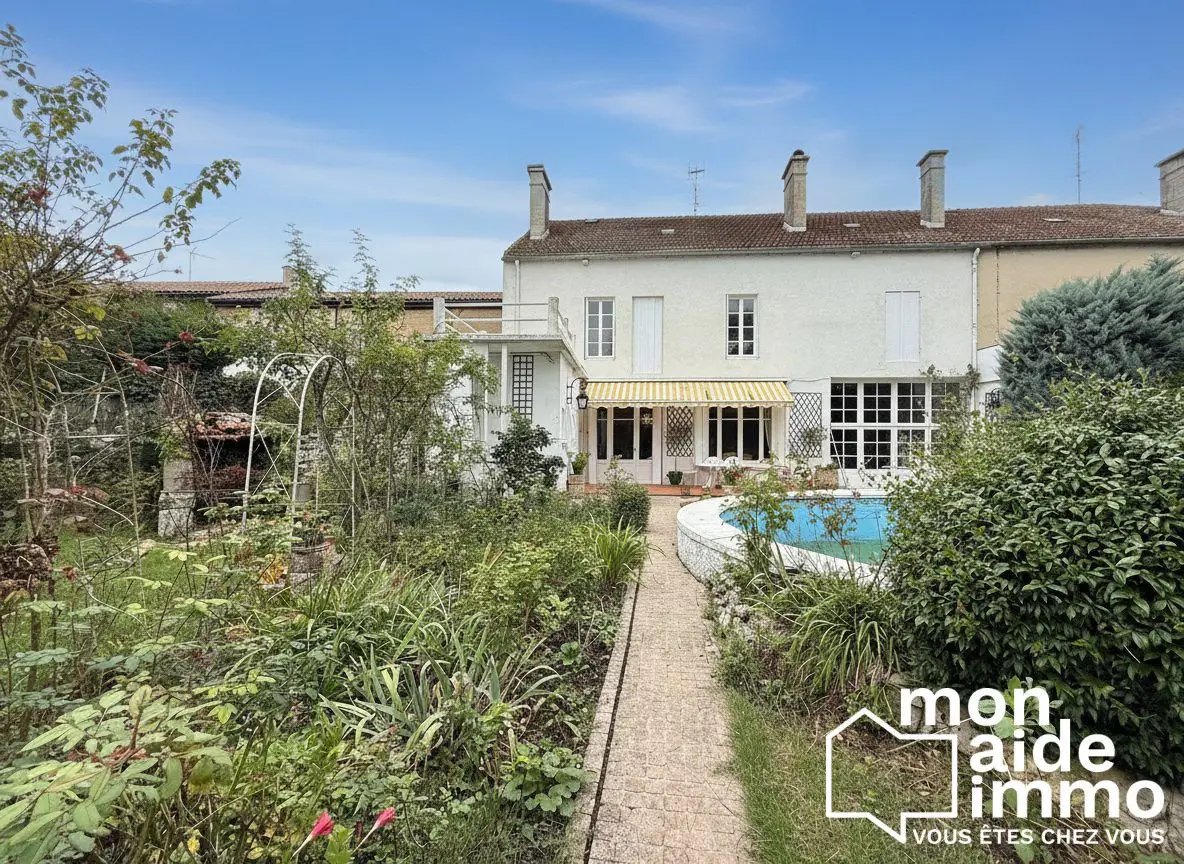 Maison à vendre, 266m², Cocumont