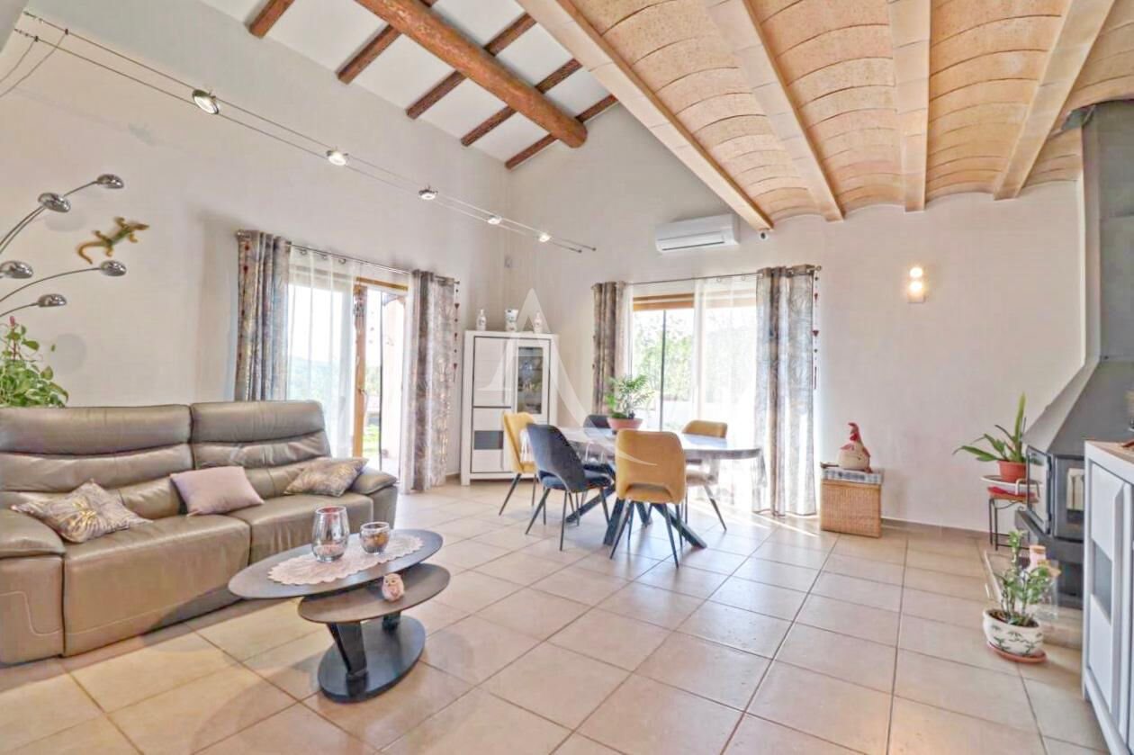 Maison à vendre, 160m², Quinson