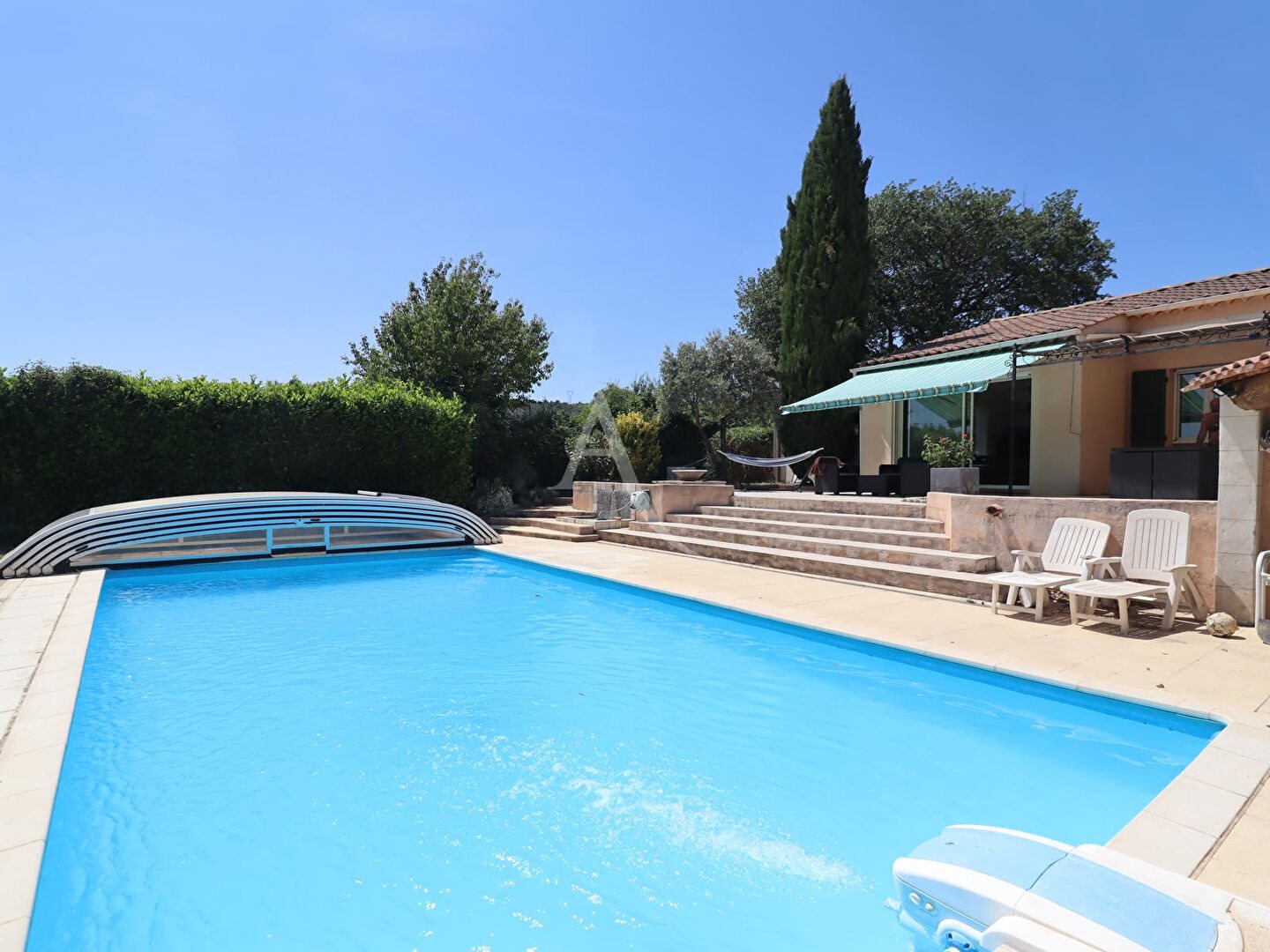 Maison à vendre, 121m², Sainte-Tulle