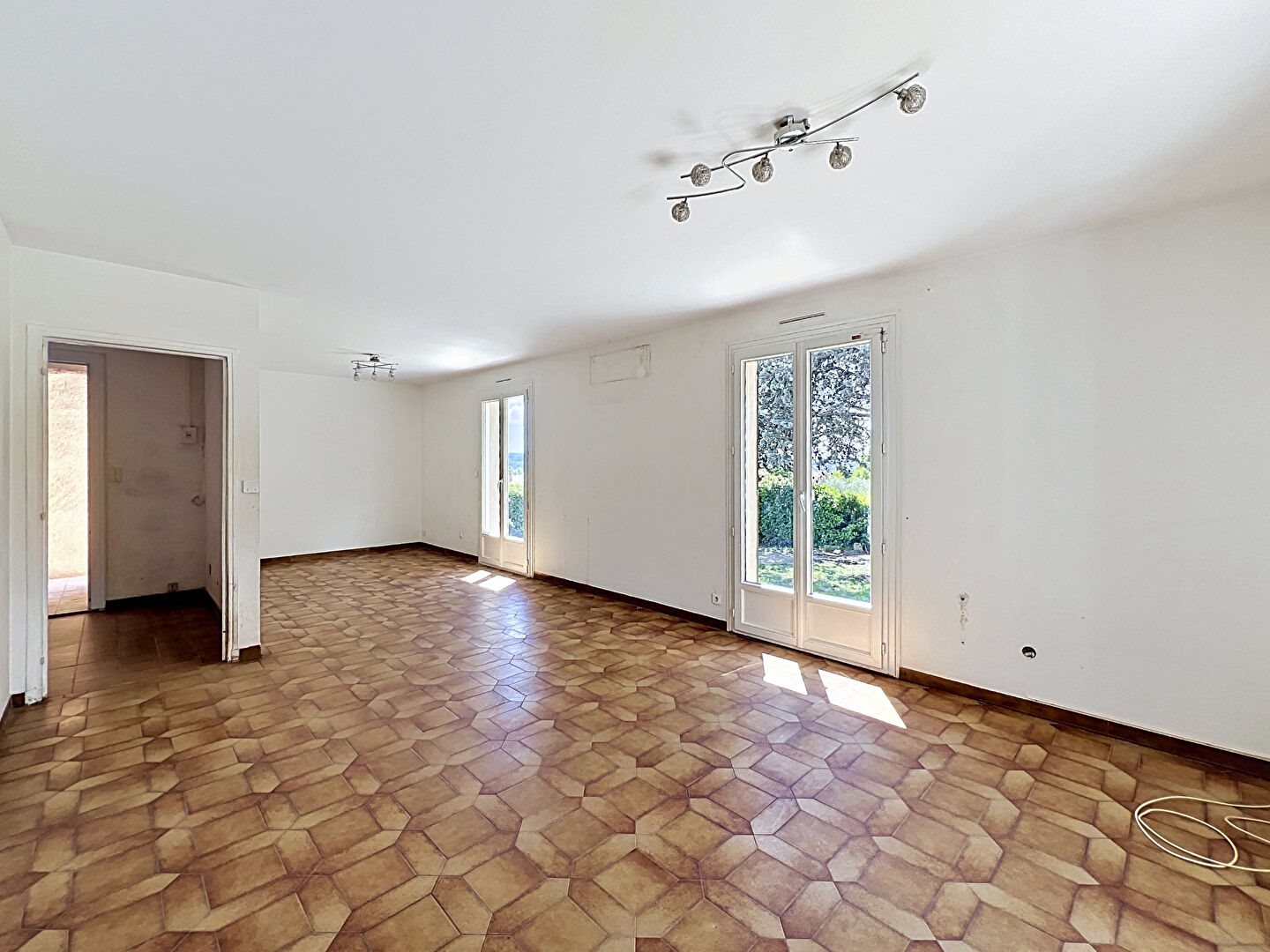 Maison à vendre, 77m², Manosque