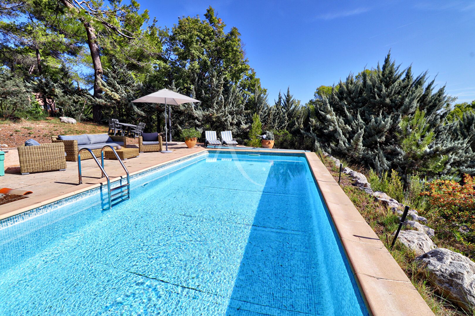 Maison à vendre, 393m², Pierrevert