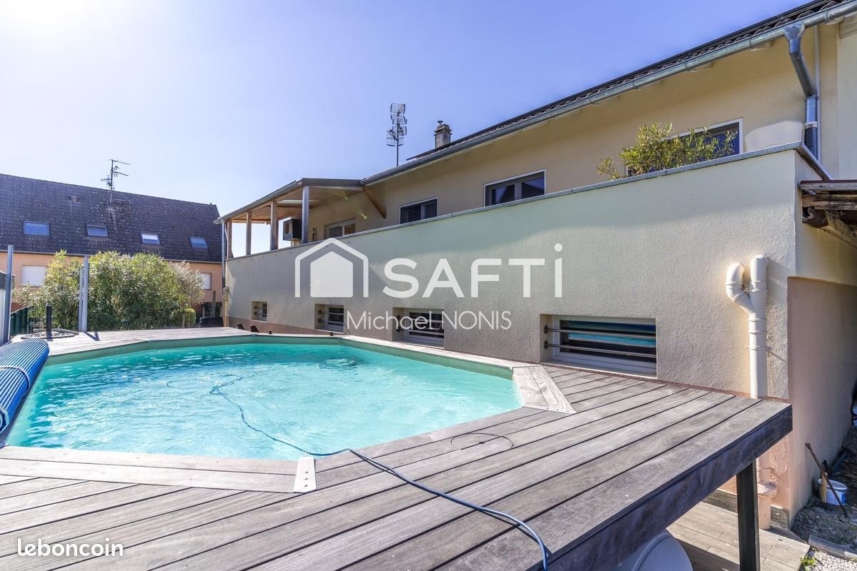 Maison à vendre, 213m², Village-Neuf