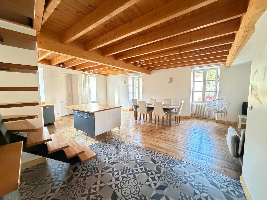 Maison à vendre, 94m², Mirefleurs