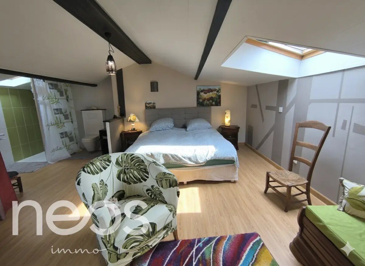 Maison à vendre, 179m², Saint-Pey-de-Castets