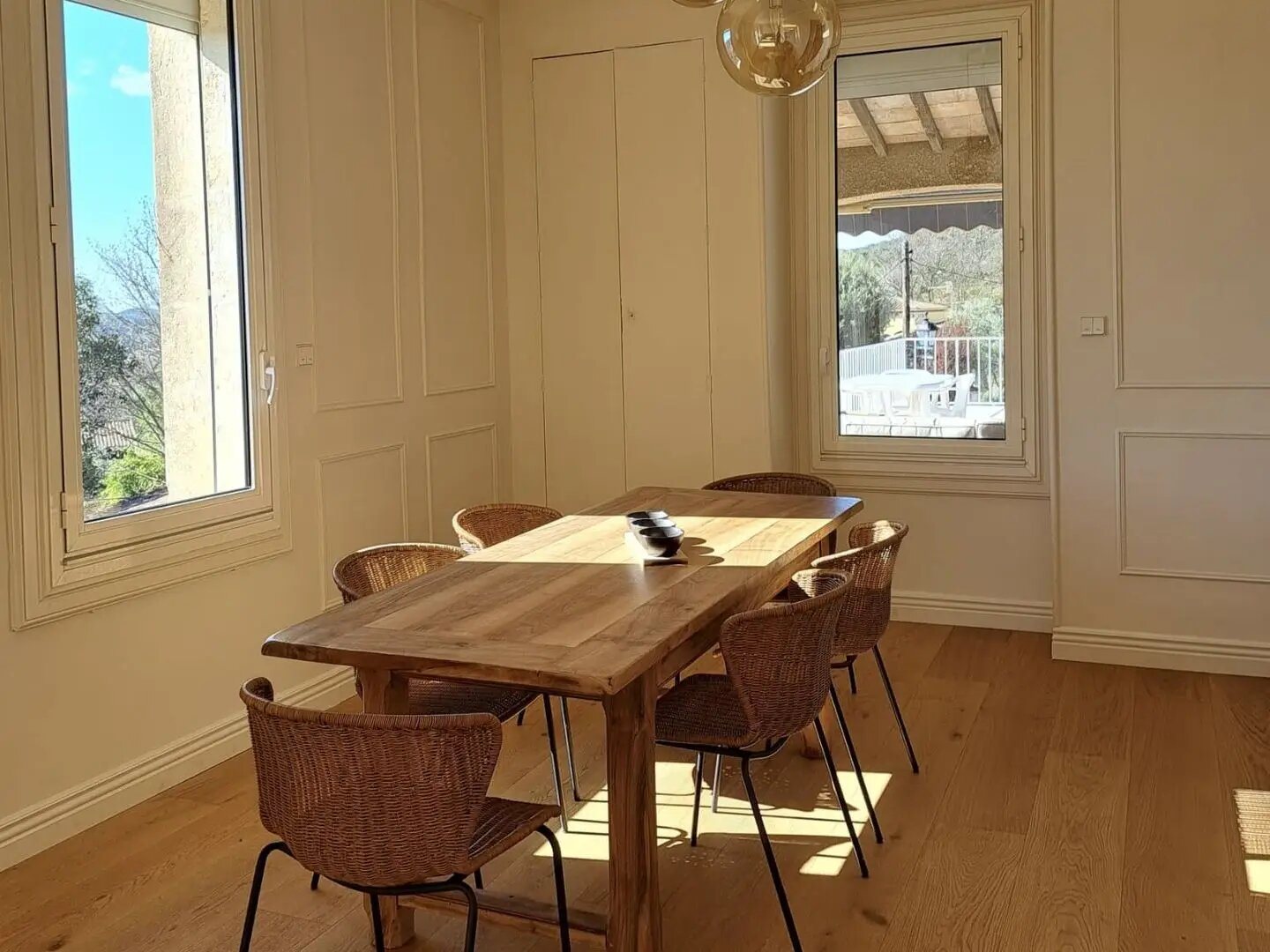 Appartement à louer, 127m², Vailhauquès