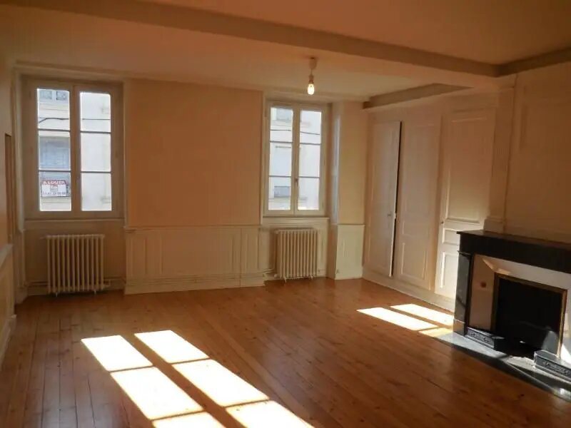 Appartement à louer, 112m², Mâcon