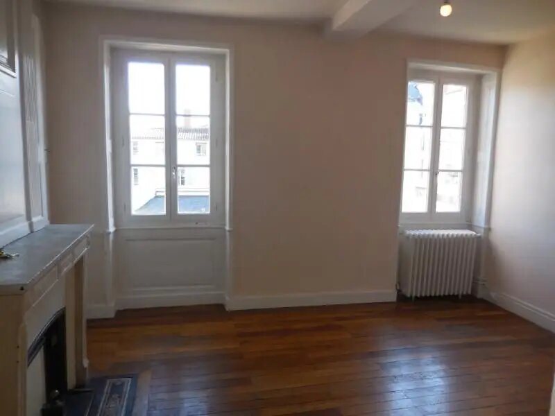 Appartement à louer, 112m², Mâcon