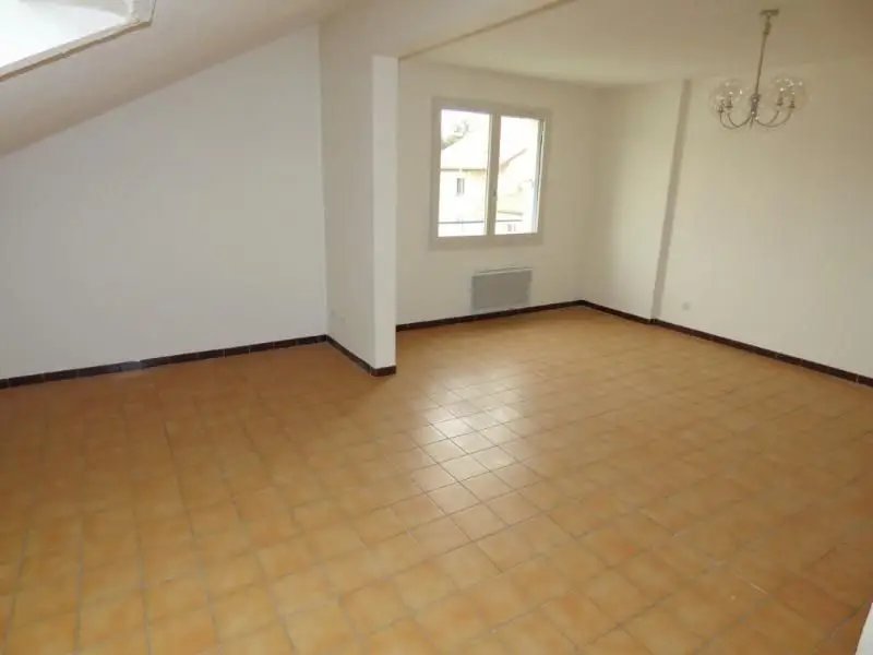 Appartement à louer, 60m², Sancé