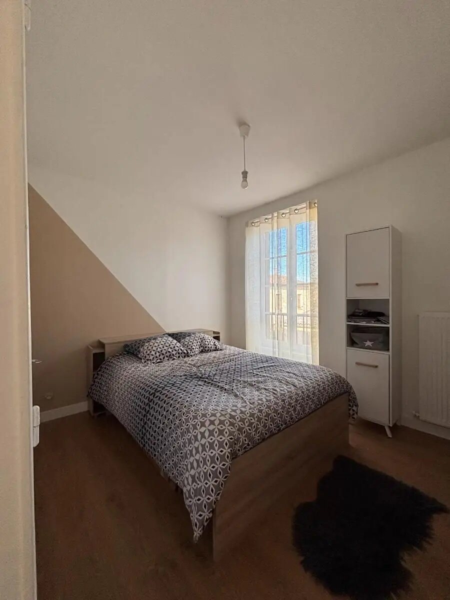Appartement à louer, 99m², Varennes-lès-Mâcon