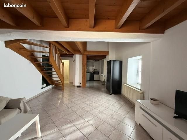 Appartement à louer, 64m², Solutré-Pouilly