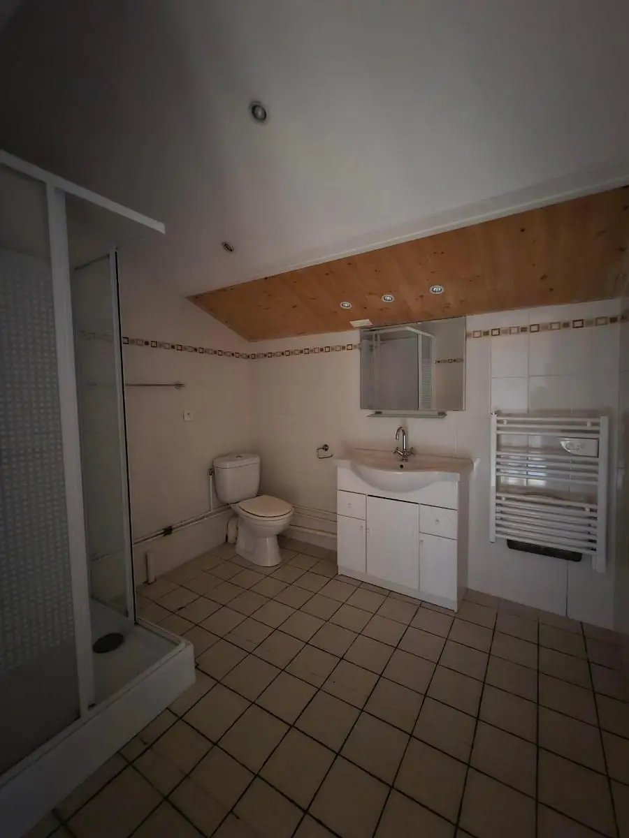 Appartement à louer, 47m², Varennes-lès-Mâcon
