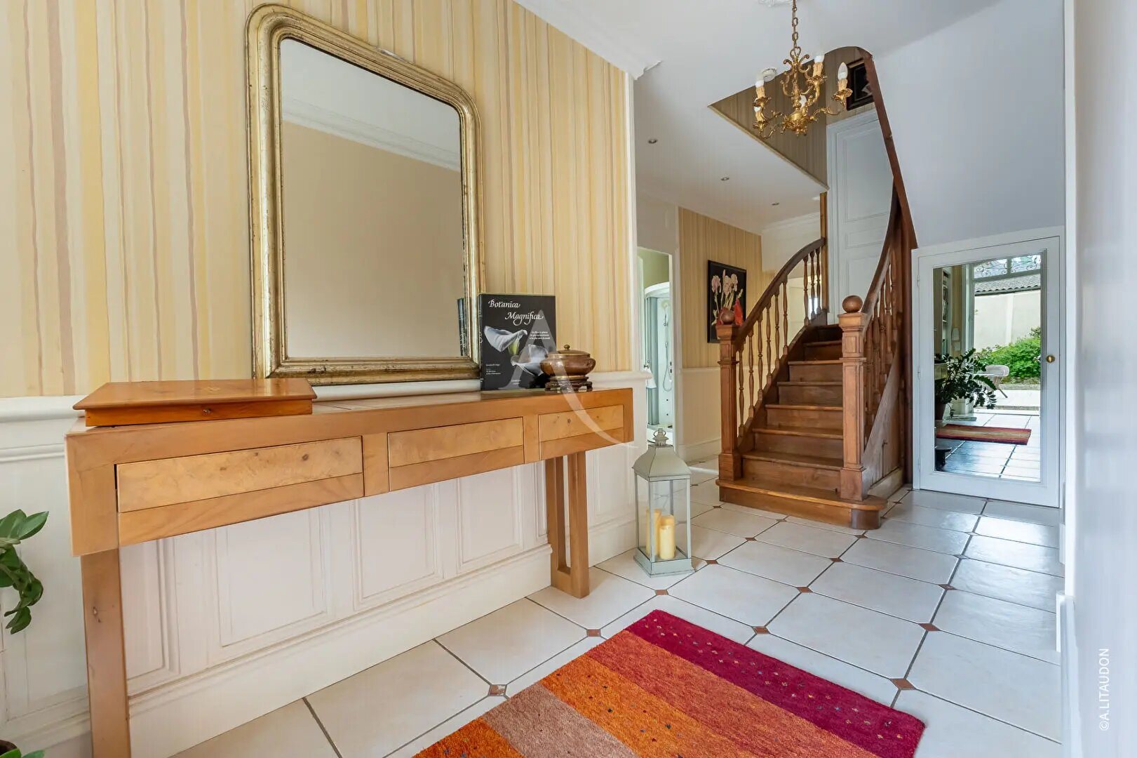 Maison à vendre, 211m², Mâcon