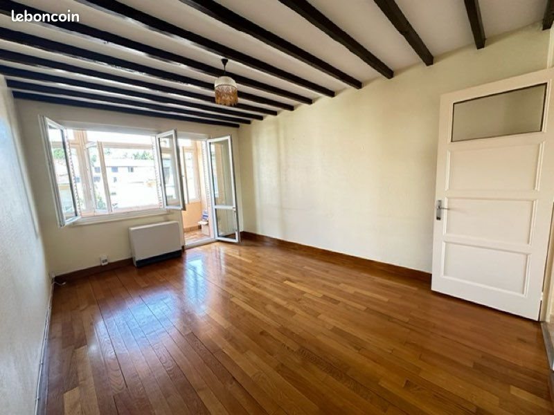 Appartement à louer, 69m², Oyonnax