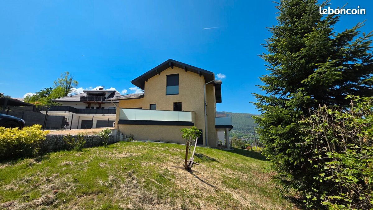 Maison à vendre, 115m², Saint-Jorioz