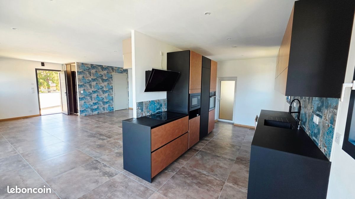 Maison à vendre, 115m², Saint-Jorioz