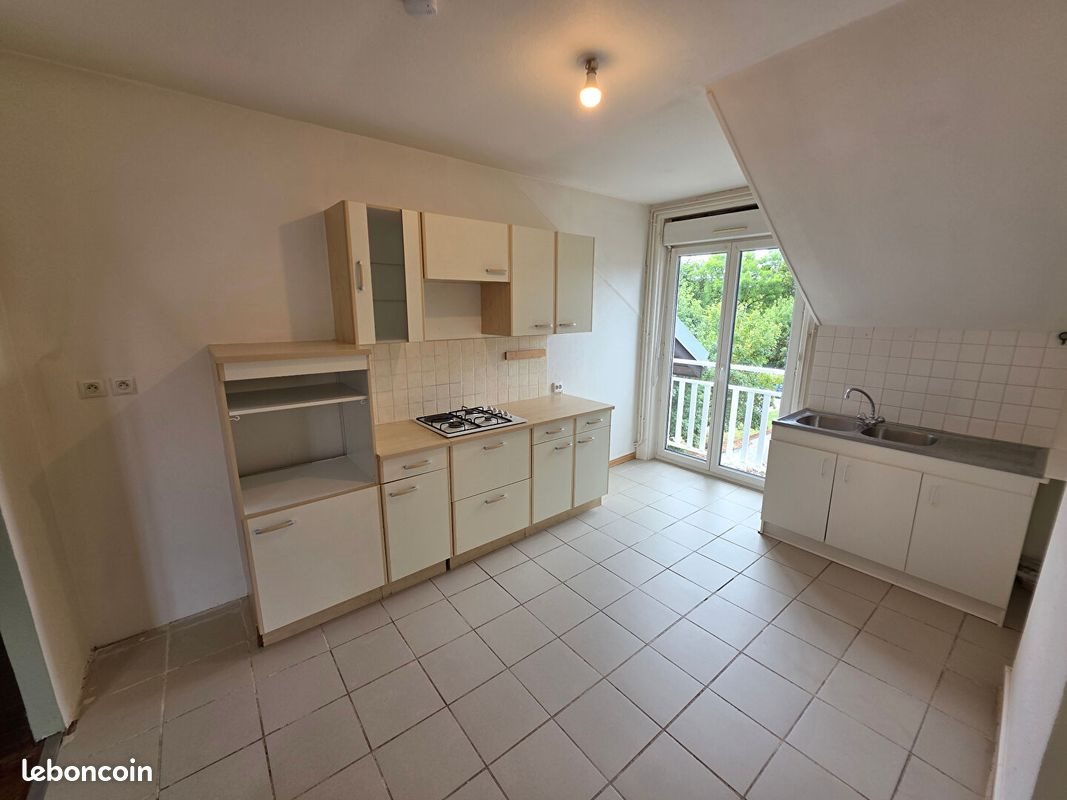Appartement à louer, 48m², Montréal-la-Cluse