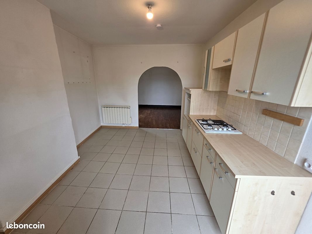 Appartement à louer, 48m², Montréal-la-Cluse