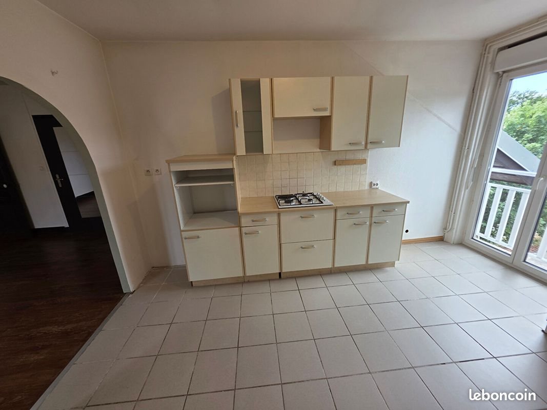 Appartement à louer, 48m², Montréal-la-Cluse
