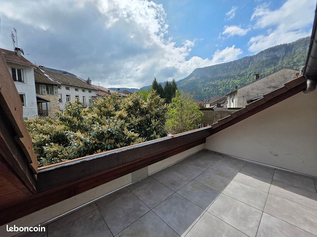 Appartement à louer, 94m², Nantua