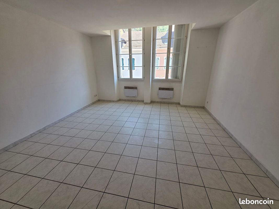 Appartement à louer, 44m², Port