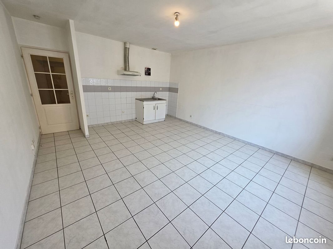 Appartement à louer, 44m², Port