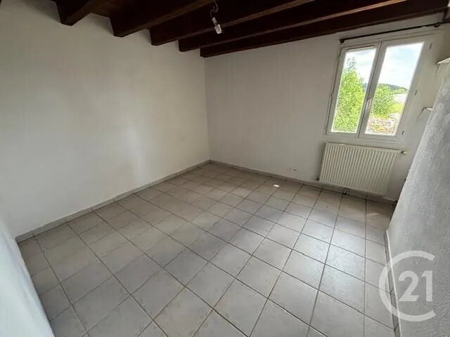 Appartement à louer, 83m², Brénod