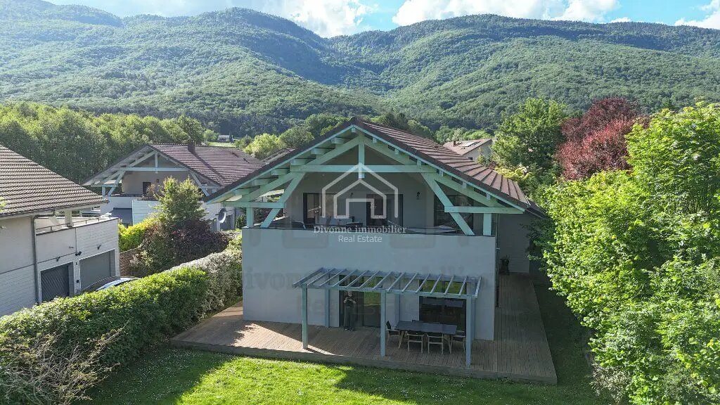 Maison à vendre, 236m², Divonne-les-Bains