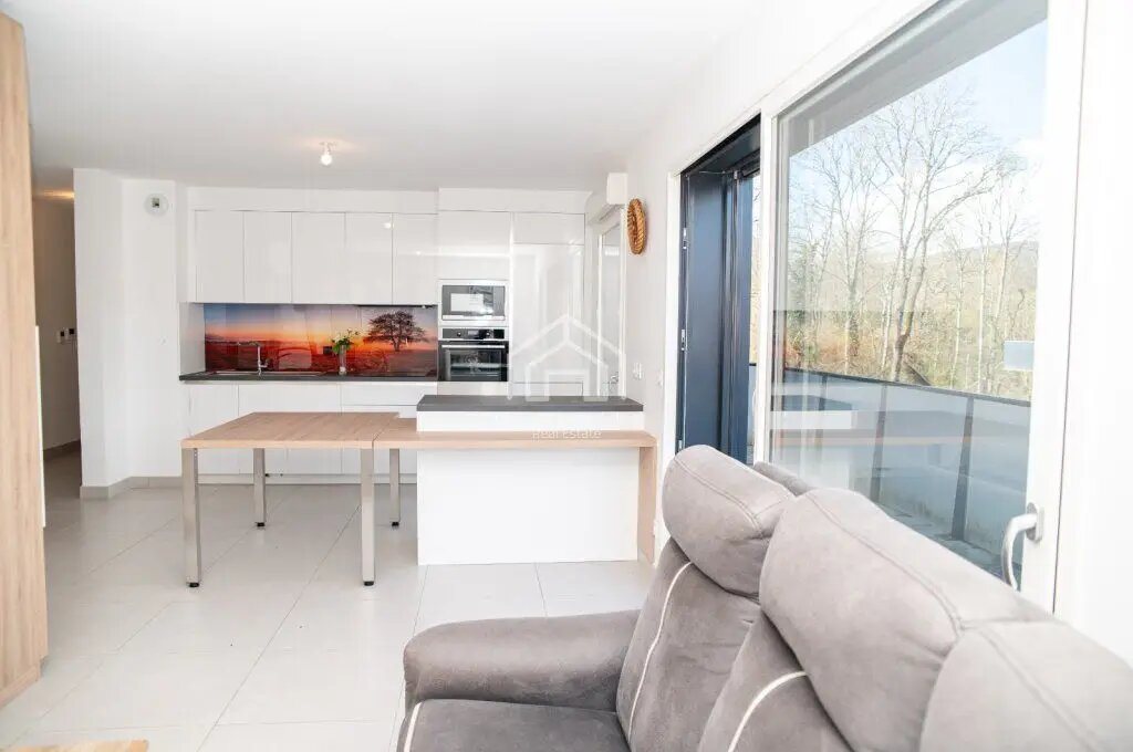 Appartement à vendre, 82m², Divonne-les-Bains