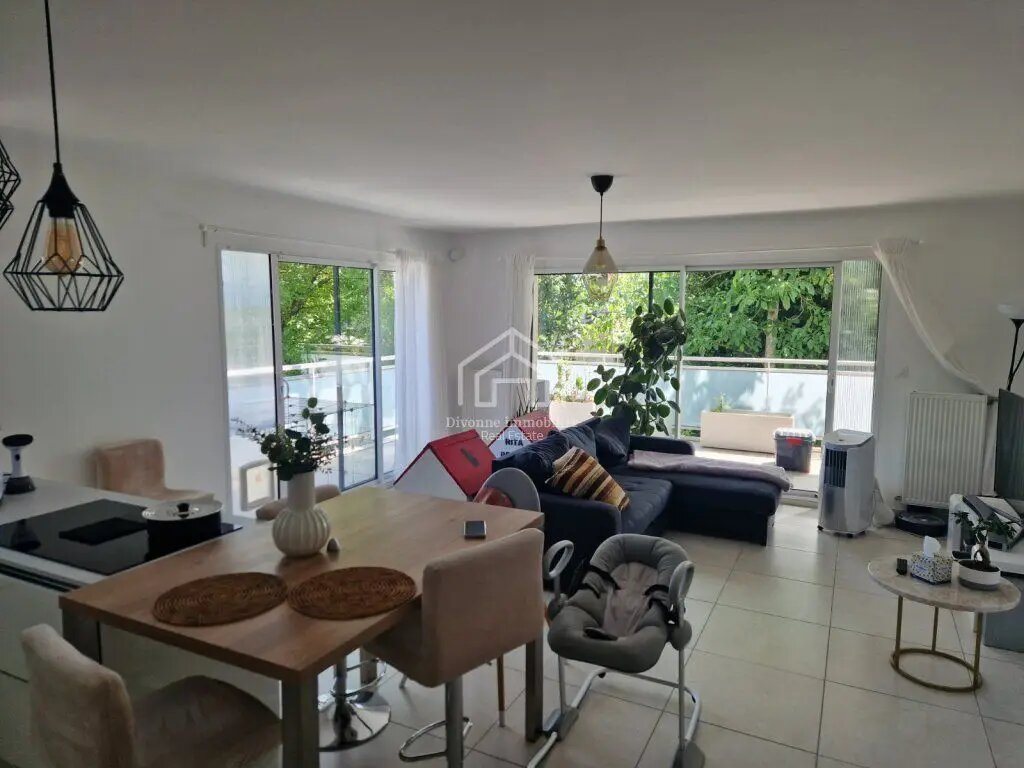 Appartement à louer, 103m², Divonne-les-Bains