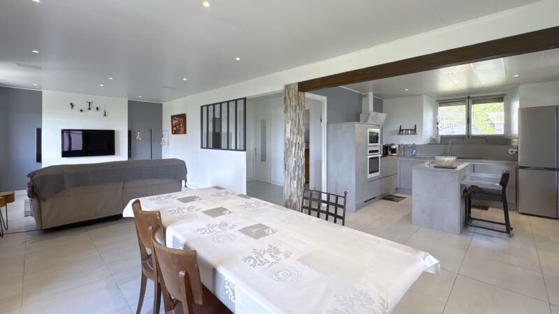 Maison à vendre, 185m², Gruffy