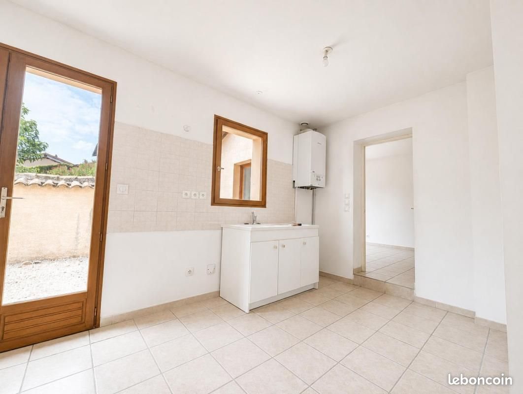 Maison à louer, 75m², Cailloux-sur-Fontaines