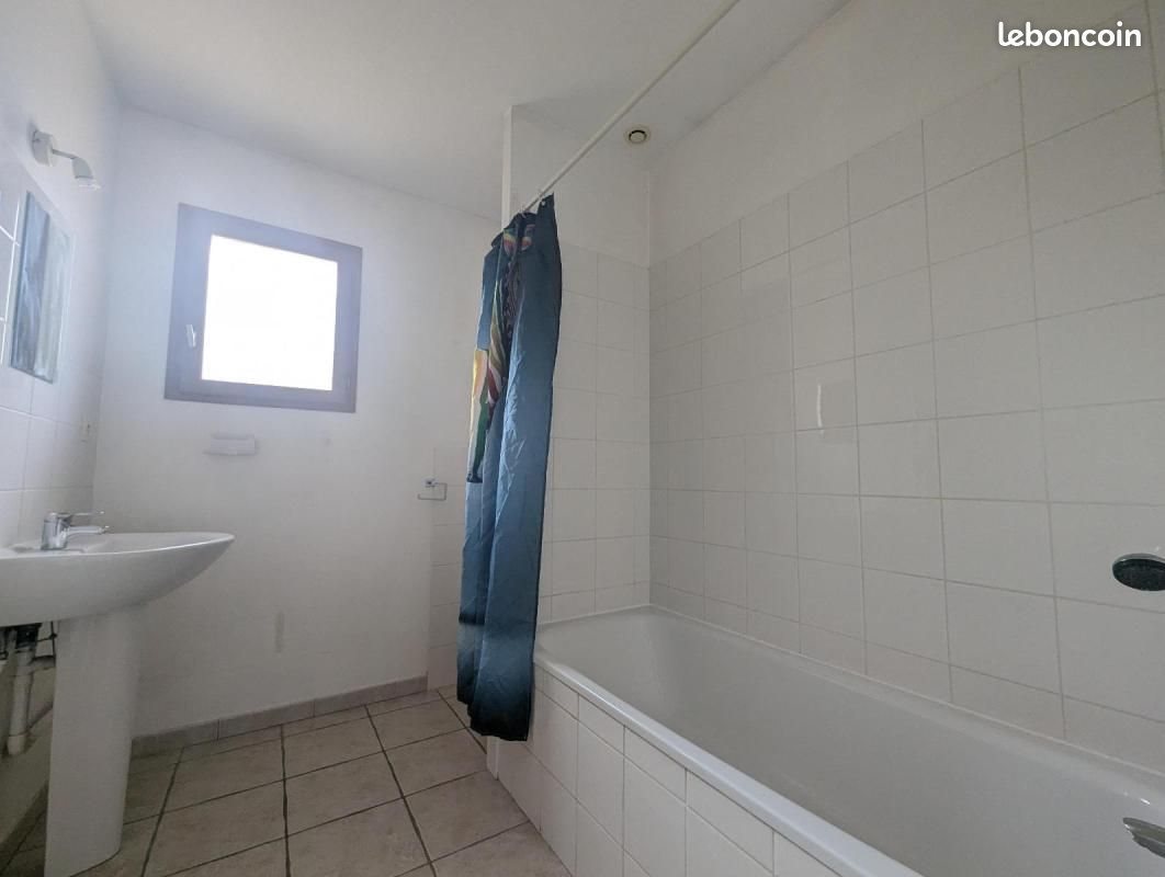 Maison à louer, 75m², Cailloux-sur-Fontaines