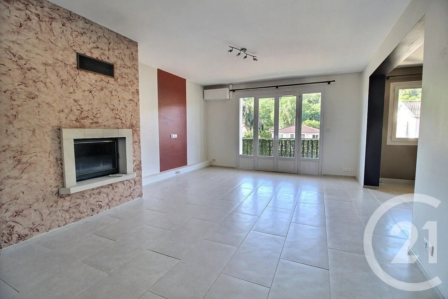 Appartement à louer, 79m², La Boisse
