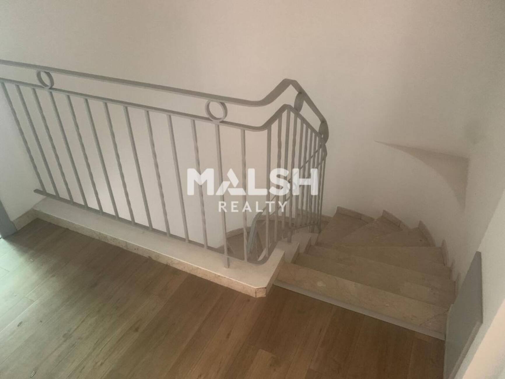 Maison à vendre, 416m², Vénissieux
