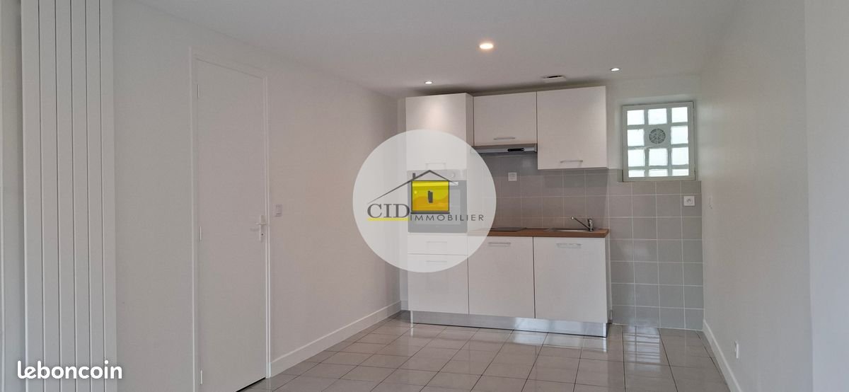 Appartement à louer, 22m², Saint-Priest