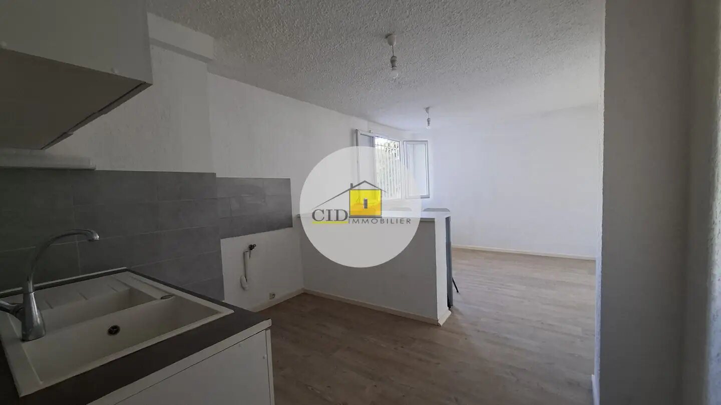 Appartement à louer, 54m², Saint-Priest