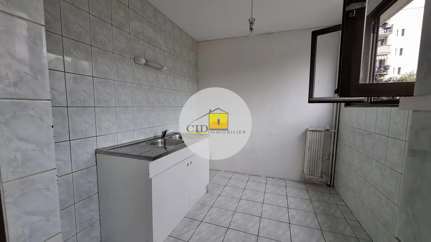 Appartement à louer, 65m², Saint-Priest