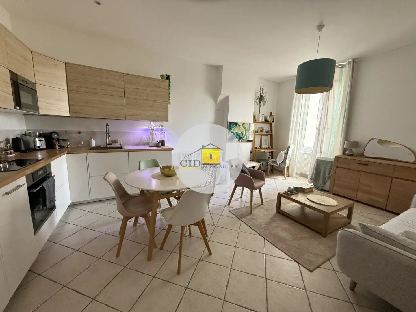 Appartement à louer, 49m², Vénissieux