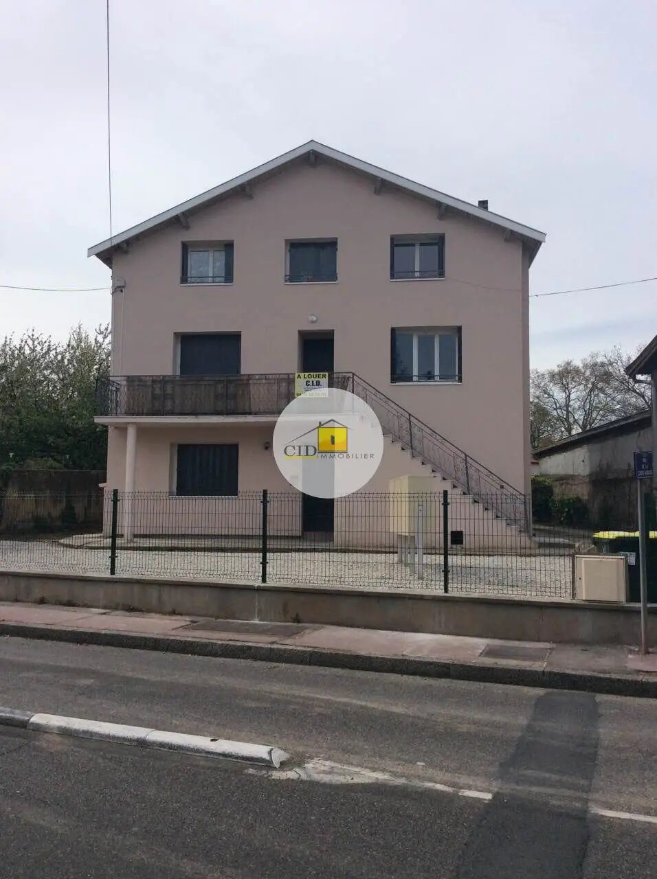 Appartement à louer, 24m², Saint-Priest