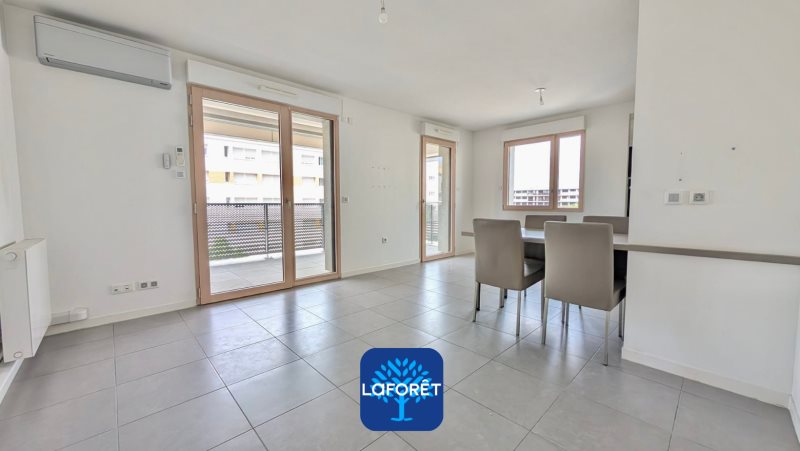 Appartement à louer, 60m², Saint-Priest