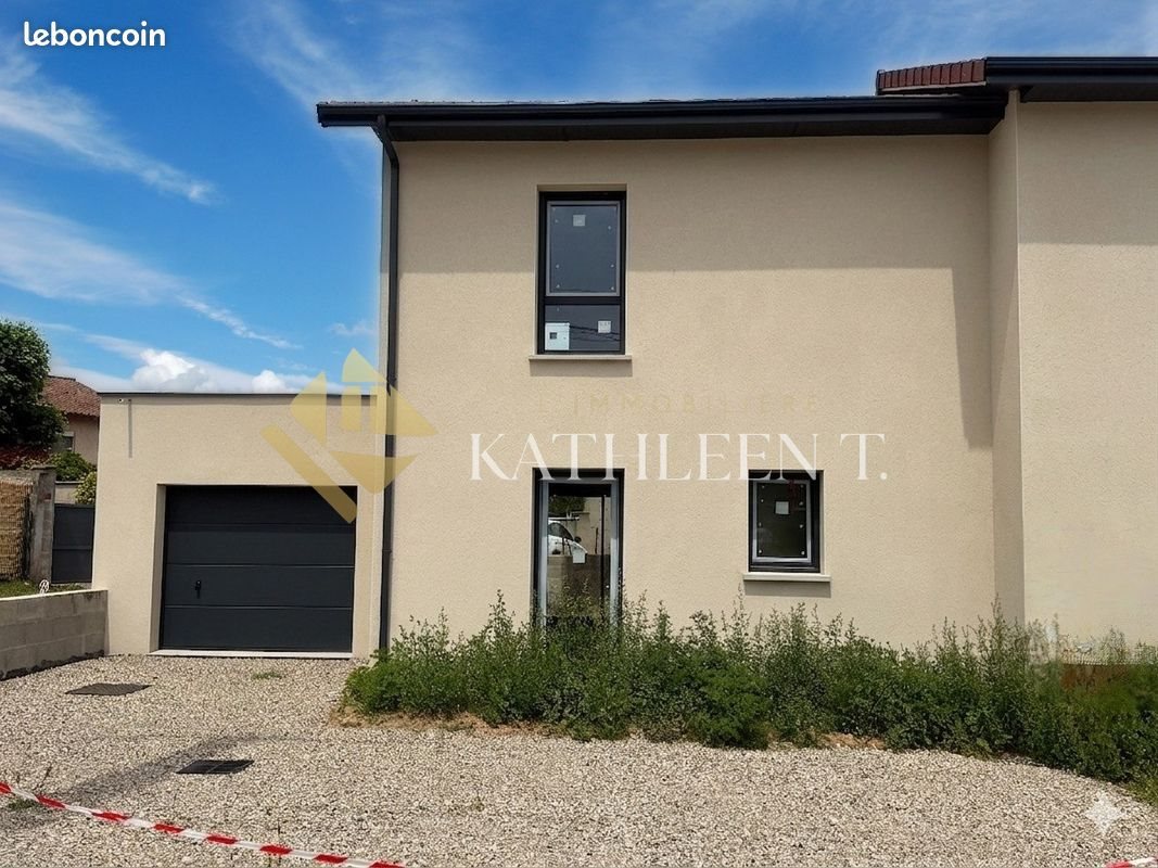 Maison à vendre, 71m², Roche