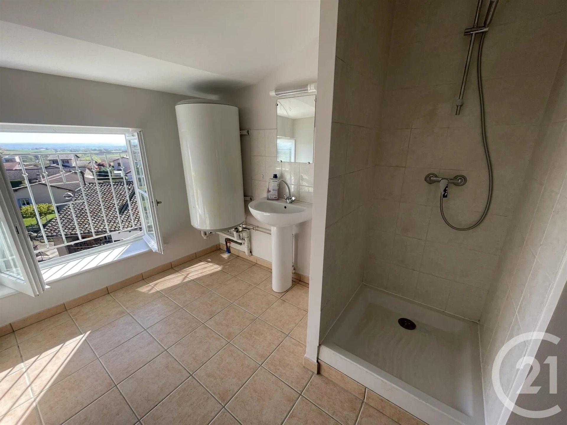 Appartement à louer, 56m², Saint-Etienne-des-Oullières