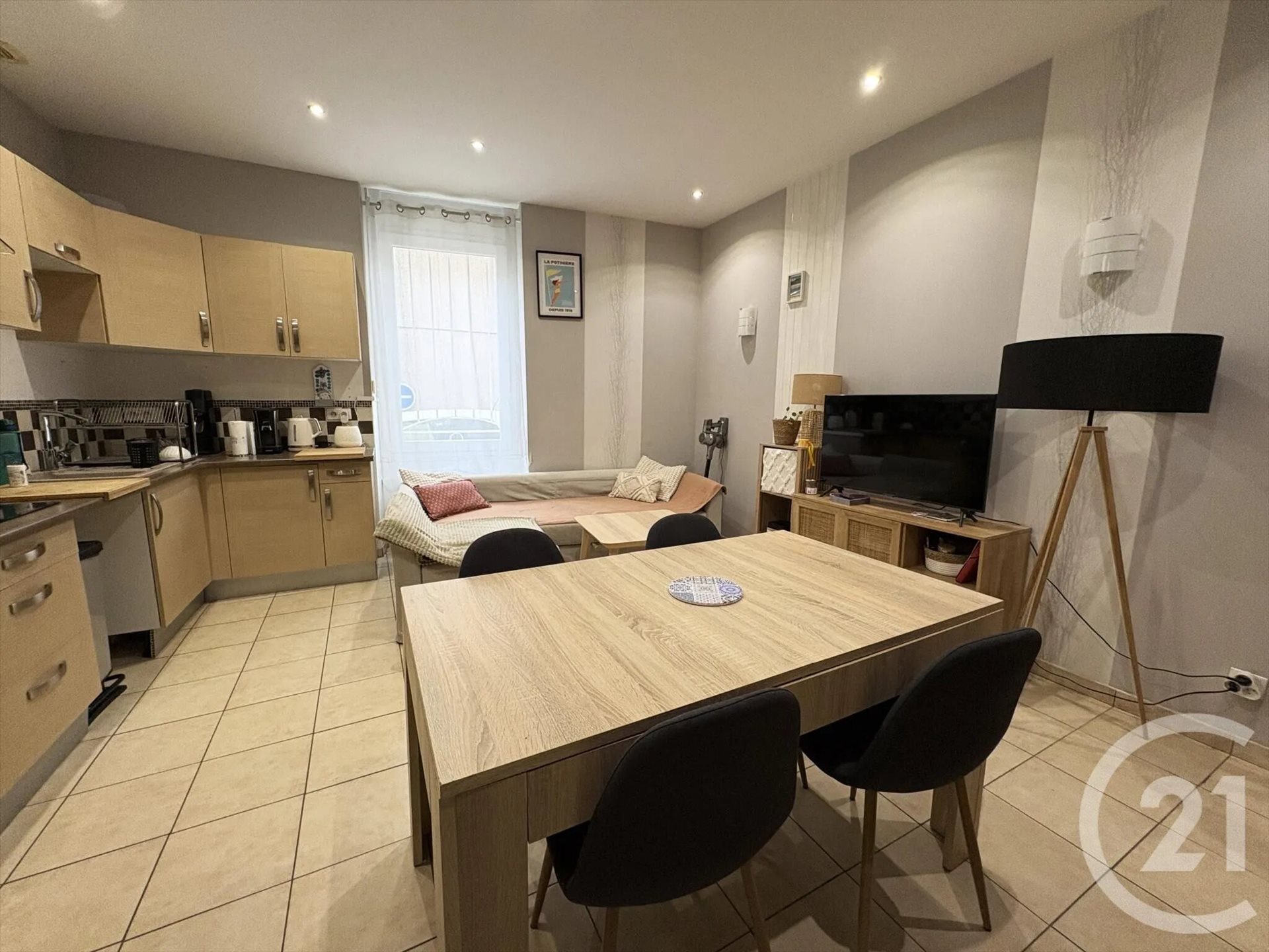Maison à louer, 64m², Montmerle-sur-Saône