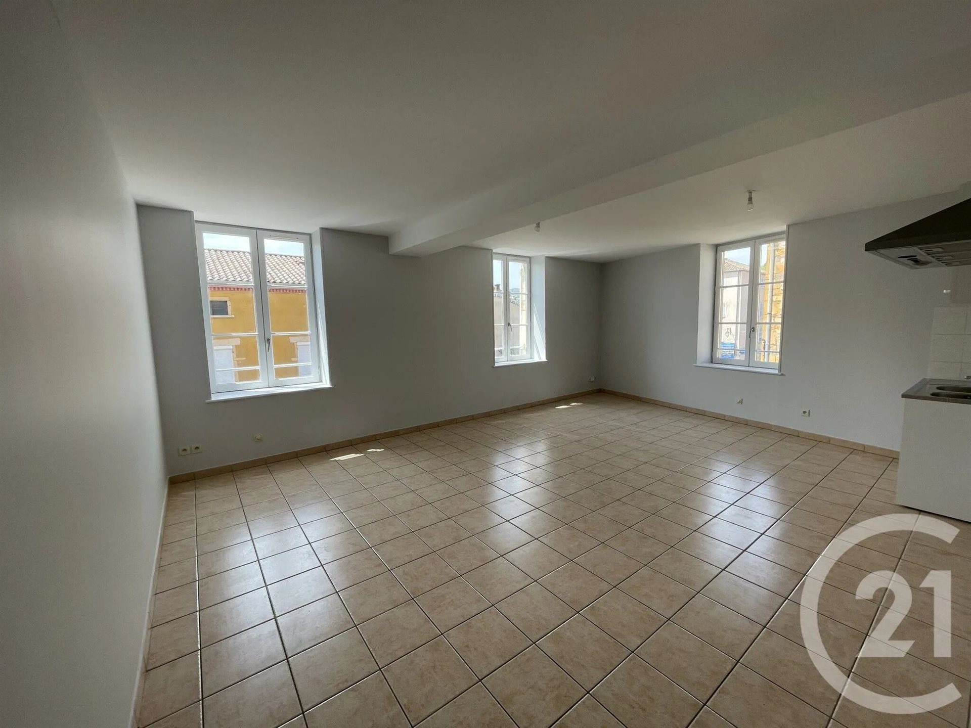 Appartement à louer, 65m², Saint-Etienne-des-Oullières